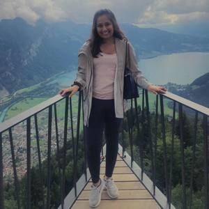 Meet your Posher, Rhea